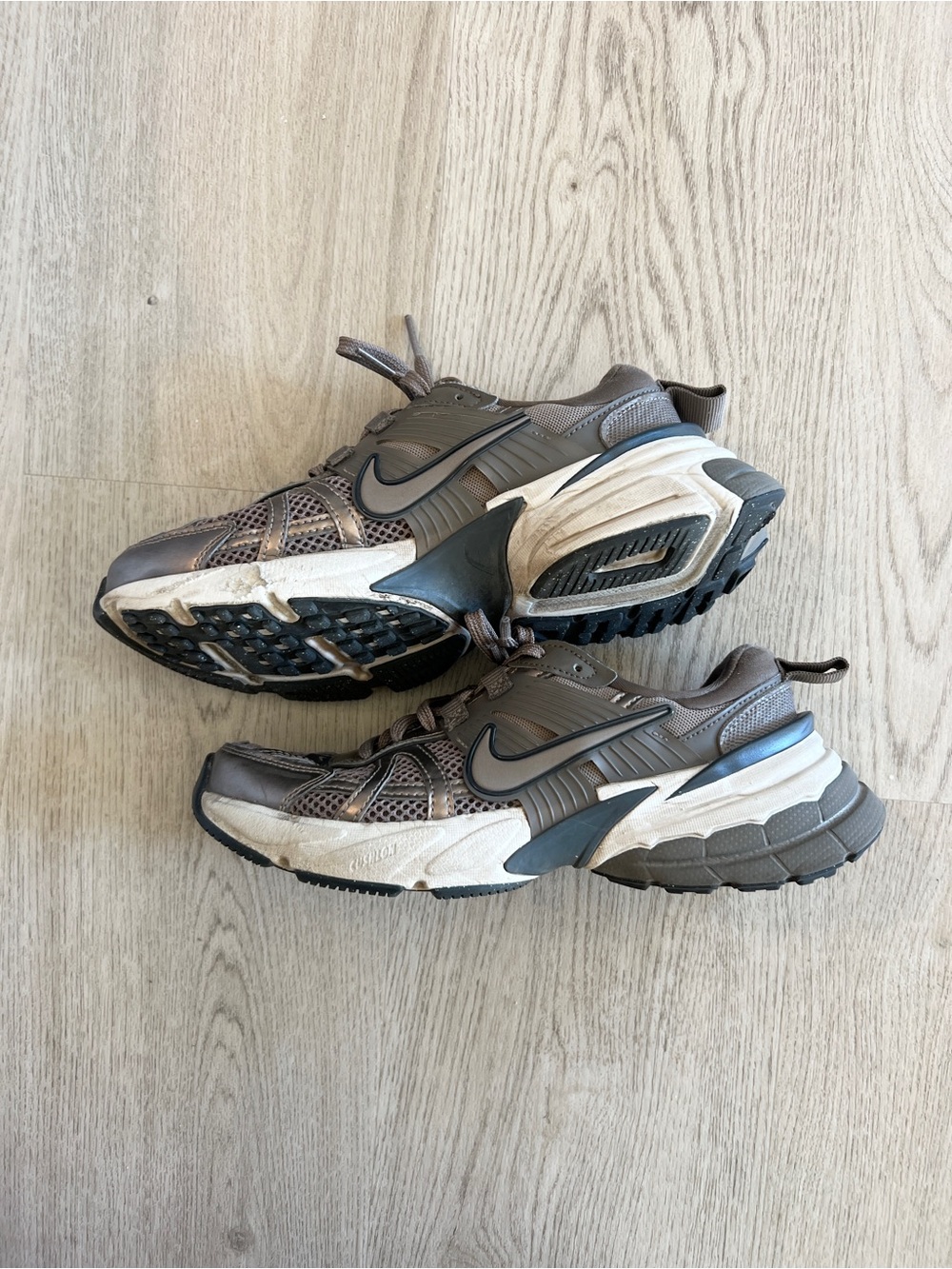 Nike V2K run - Picture 3 of 6